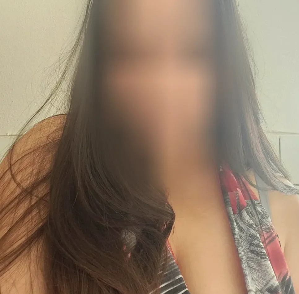 Alma, 25