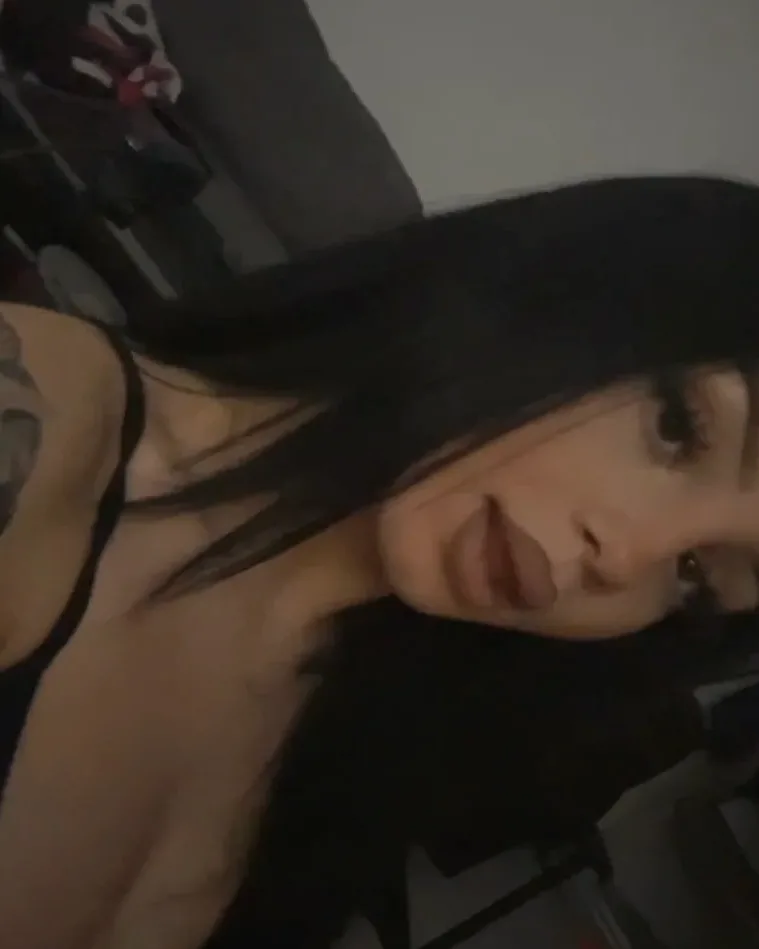 Netta, 24